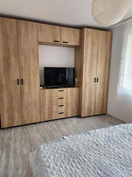 Apartament cu 2 camere semidecomandat, mobilat în Nord