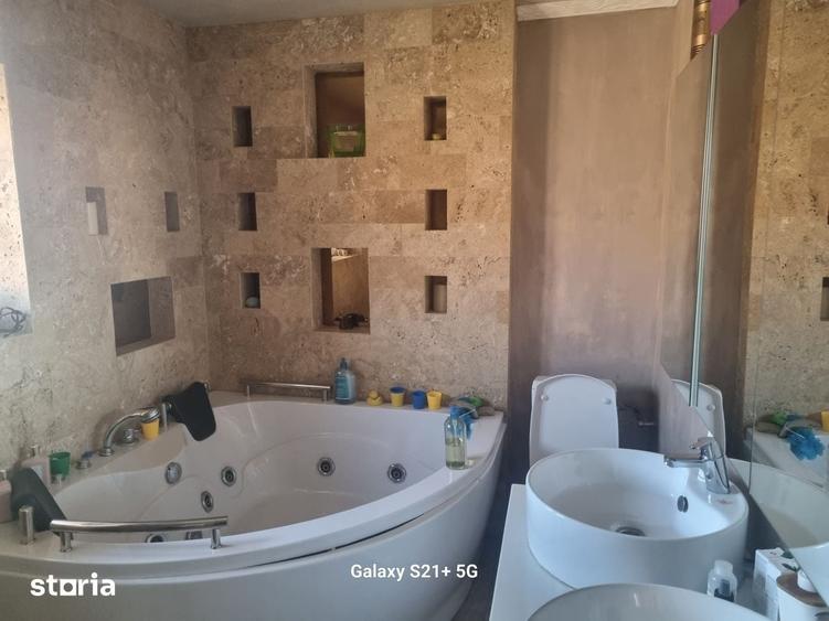 Casă cu 4 camere cu Teren 780 Mp în Nojorid