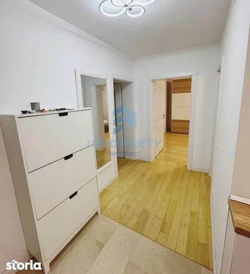 Apartament cu 3 camere, mobilat în Centrul Civic