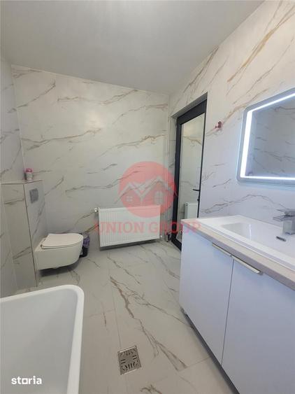 Casă cu 4 camere cu Teren 500 Mp în Castelu