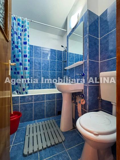 Apartament cu 2 camere decomandat în Piața Centrală