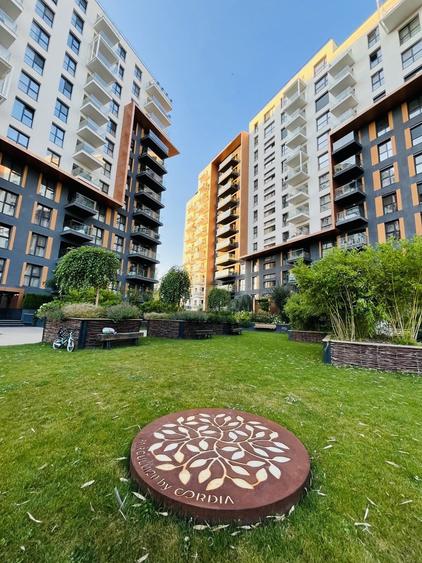 Apartament cu 2 camere semidecomandat, mobilat în Pajura