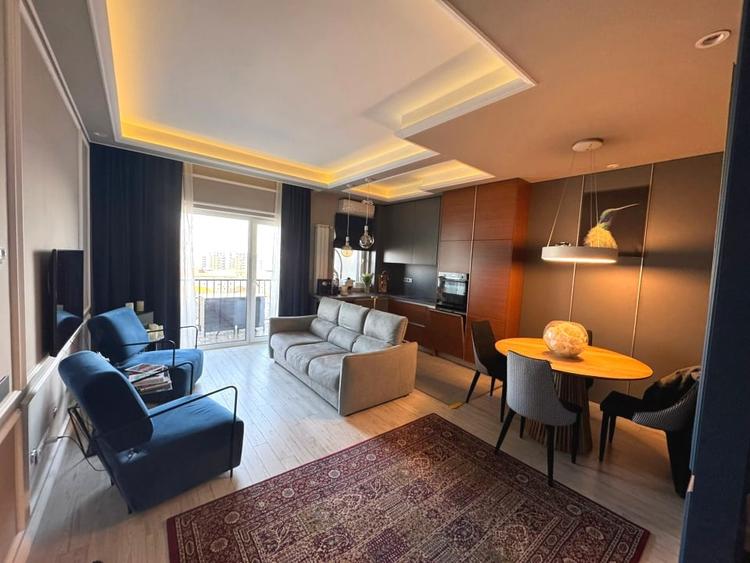 Apartament cu 2 camere semidecomandat, mobilat în Bună Ziua