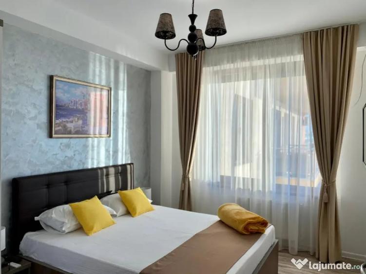Apartament cu 3 camere decomandat în Mamaia