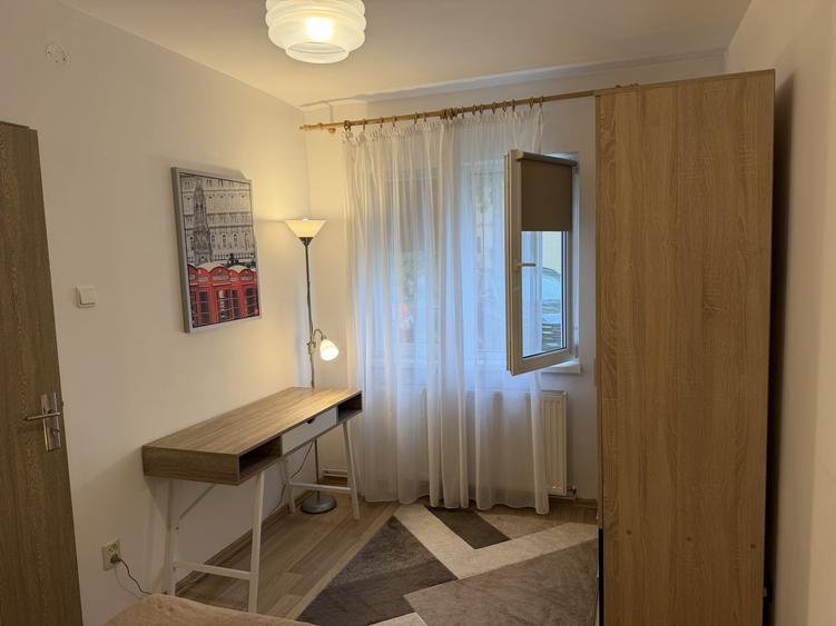 Apartament cu 2 camere nedecomandat, mobilat în Hipodrom 2