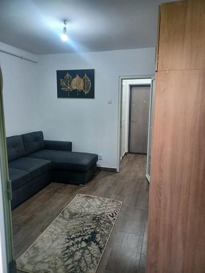 Garsonieră decomandată în Zimbru