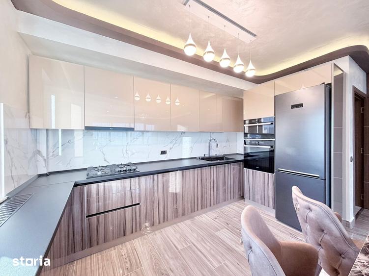 Apartament cu 4 camere în Tractorul