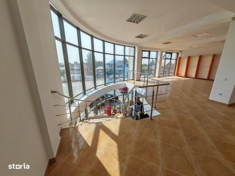 Spațiu comercial, de 125 mp, în Modelu