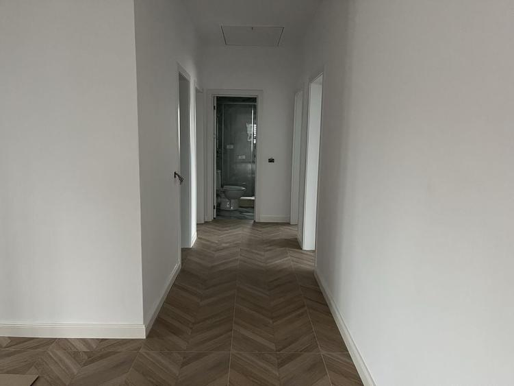 Casă cu 4 camere în Valea Lupului