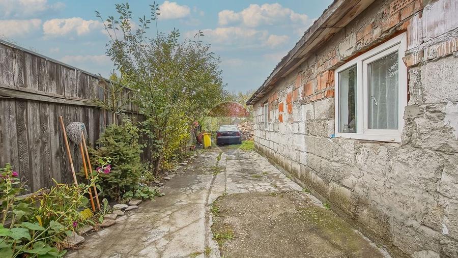 Casă individuală cu 3 camere cu Teren 360 Mp în Sânpetru