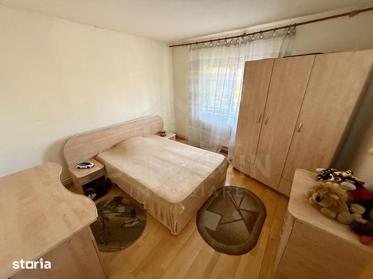 Casă cu 5 camere cu Teren 214 Mp în Central