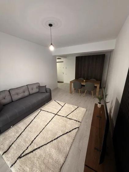 Apartament cu 2 camere, mobilat în Politehnica