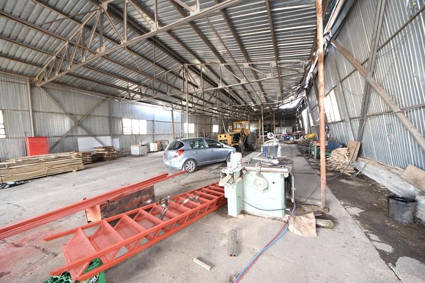 Spațiu industrial, de 1,193 mp, în Smârdan