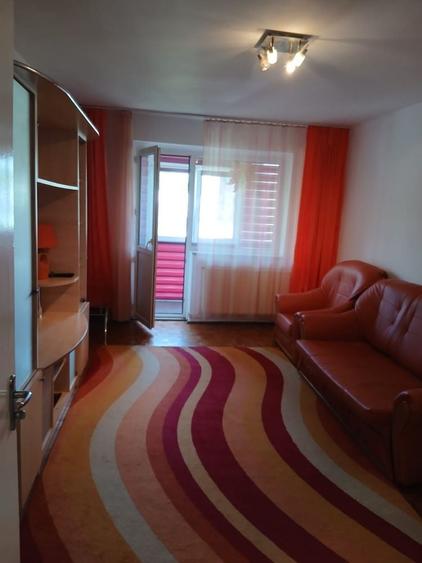 Inchiriez apartament - 1