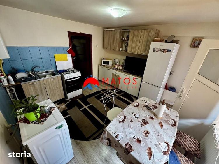 Casă cu 4 camere cu Teren 1387 Mp în Cornu