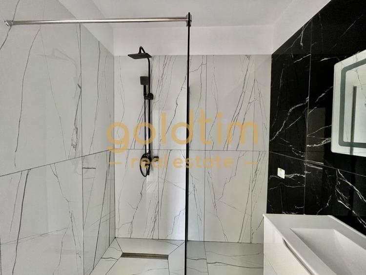 Duplex cu 7 camere cu Canalizare în Pipera