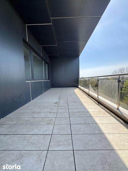 Apartament cu 4 camere decomandat în Herăstrău