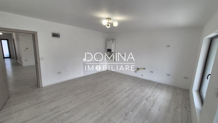 Casă individuală cu 4 camere cu Canalizare în Nord-Vest