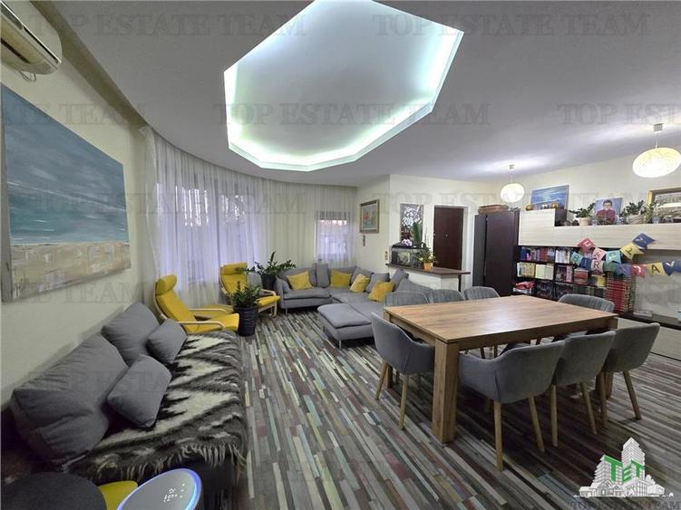 Casă individuală cu 8 camere cu Piscina în Corbeanca