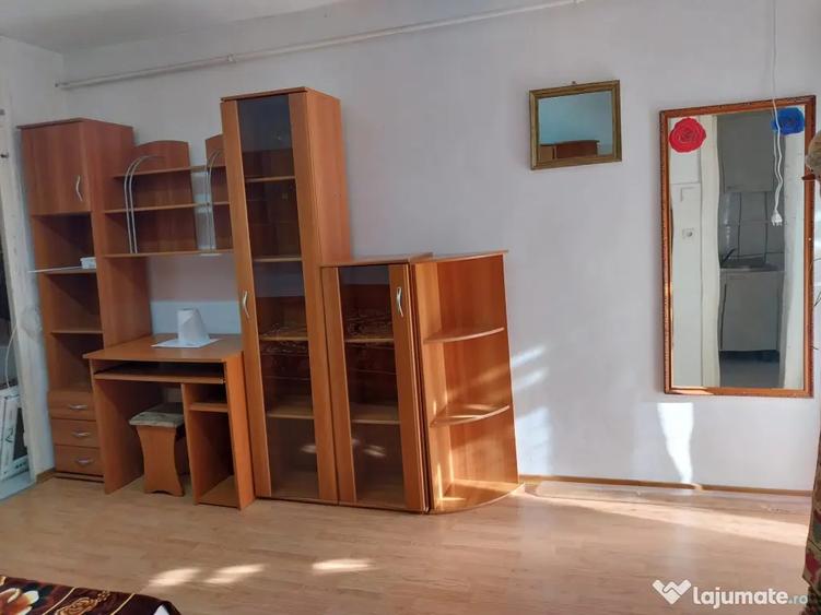 Garsonieră semidecomandată, mobilată în Galata