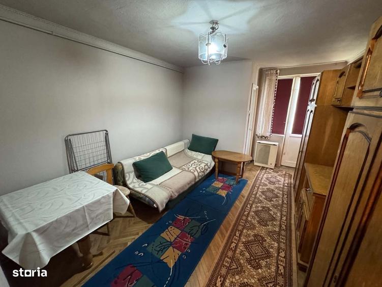 Garsonieră în Micro 17