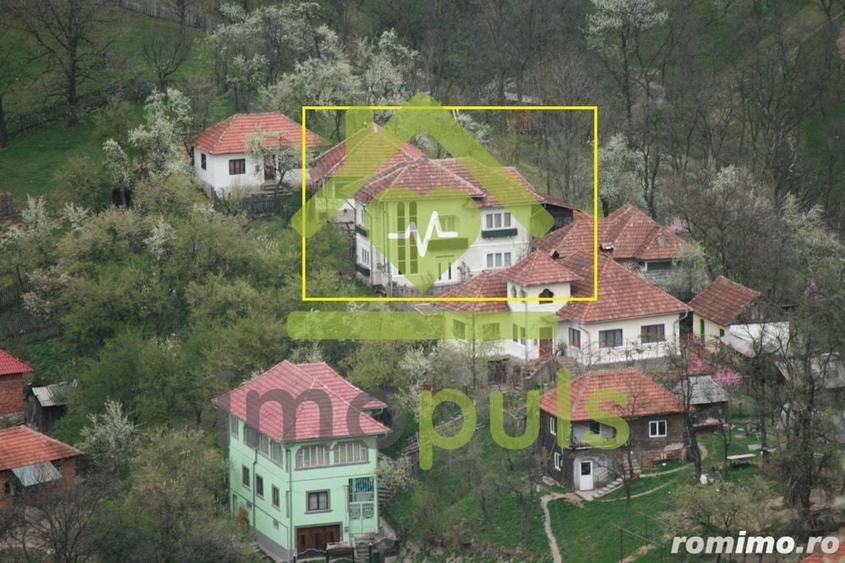 Casă cu 4 camere cu Teren 1100 Mp în Godeanu