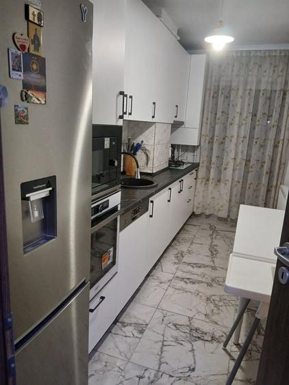 Apartament cu 3 camere decomandat în Chiajna