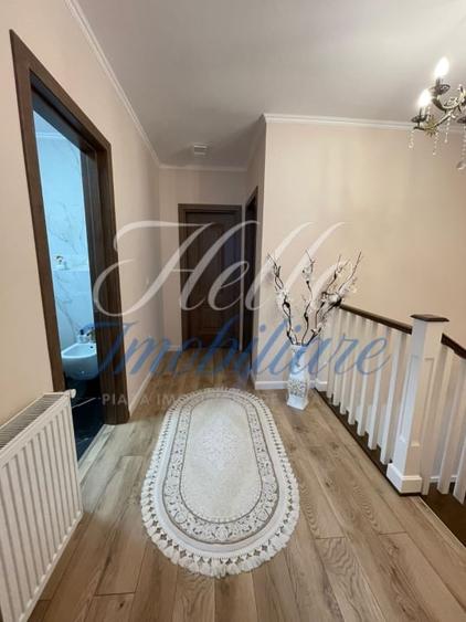 Duplex cu 4 camere cu Canalizare în Florești