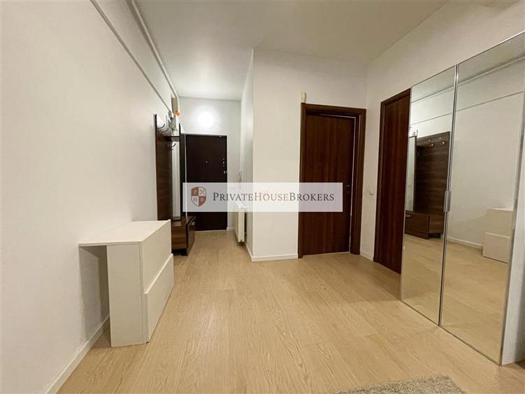 Apartament cu 2 camere semidecomandat, mobilat în Băneasa