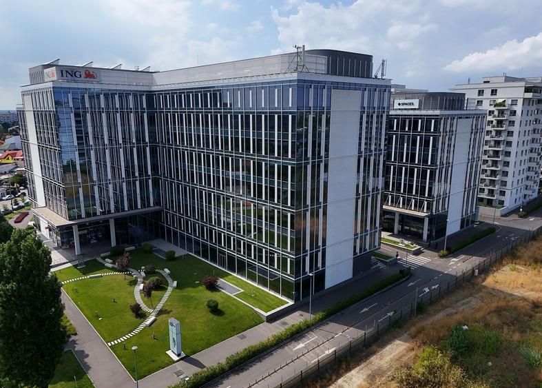 Birou, de 38,000 mp, în 1 Mai