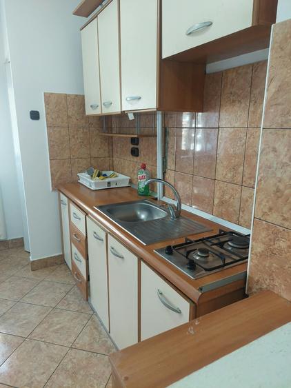 Apartament cu 2 camere semidecomandat în Calea Clujului