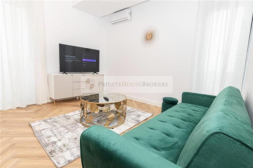 Apartament cu 2 camere semidecomandat, mobilat în Pipera
