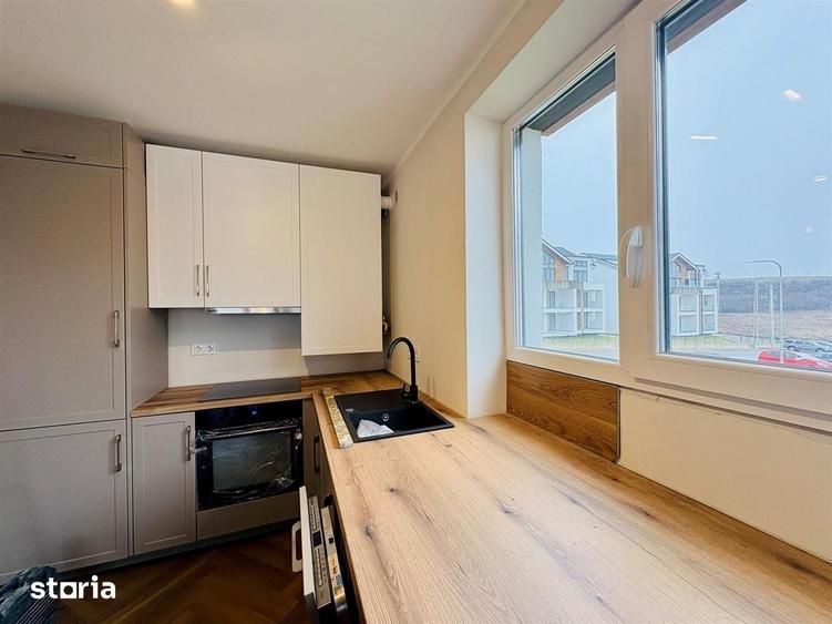 Apartament cu 3 camere în Cristian