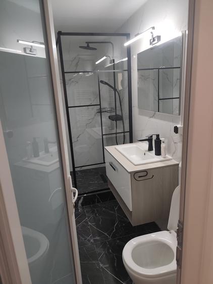 Apartament cu 2 camere decomandat în 13 Septembrie