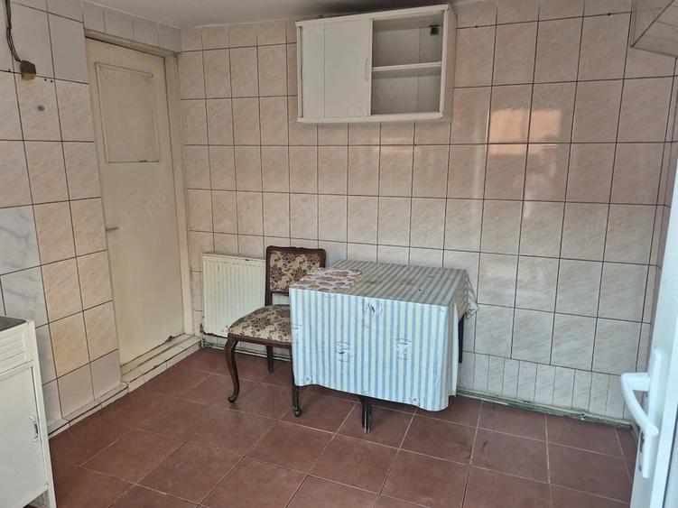 Casă cu 3 camere cu Teren 250 Mp în Bucureștii Noi