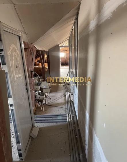 Apartament mare de 180 mp. Pod Mansarda 7 Camere 7 Garsoniere investitie Birouri - 5
