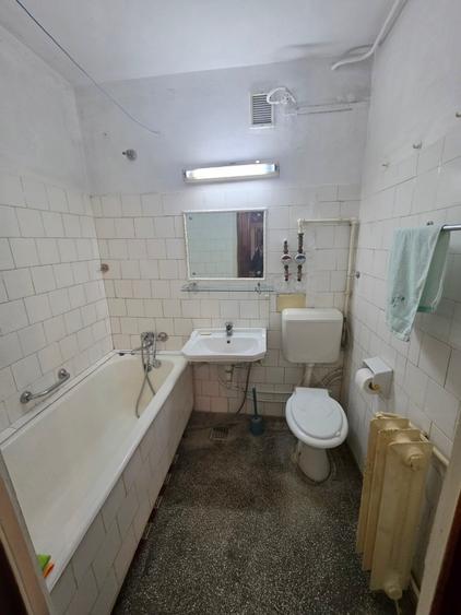 Apartament cu 2 camere decomandat în 1 Decembrie 1918