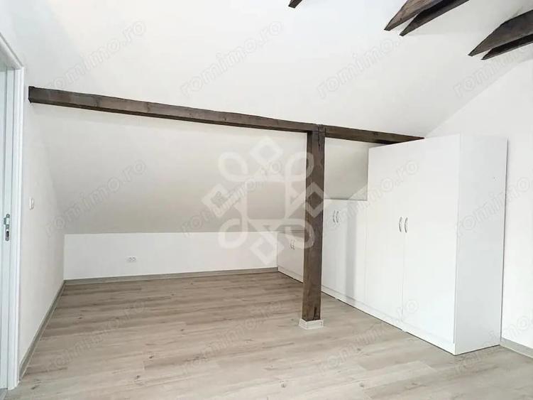 Apartament cu 3 camere decomandat în Centura