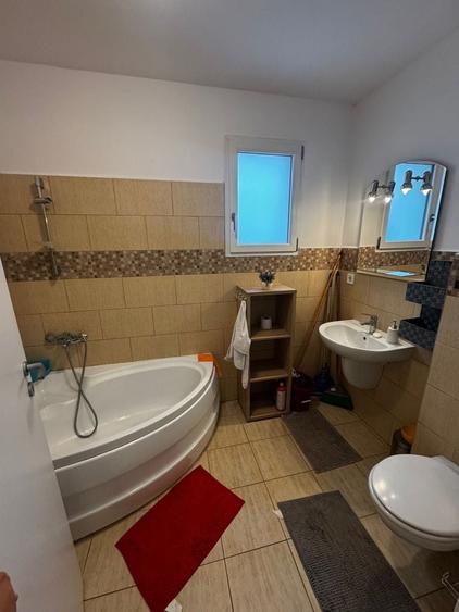 Apartament cu 2 camere decomandat în Sânpetru
