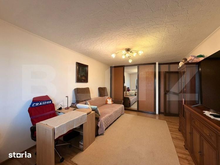 Apartament cu 2 camere decomandat în Craiovița Nouă
