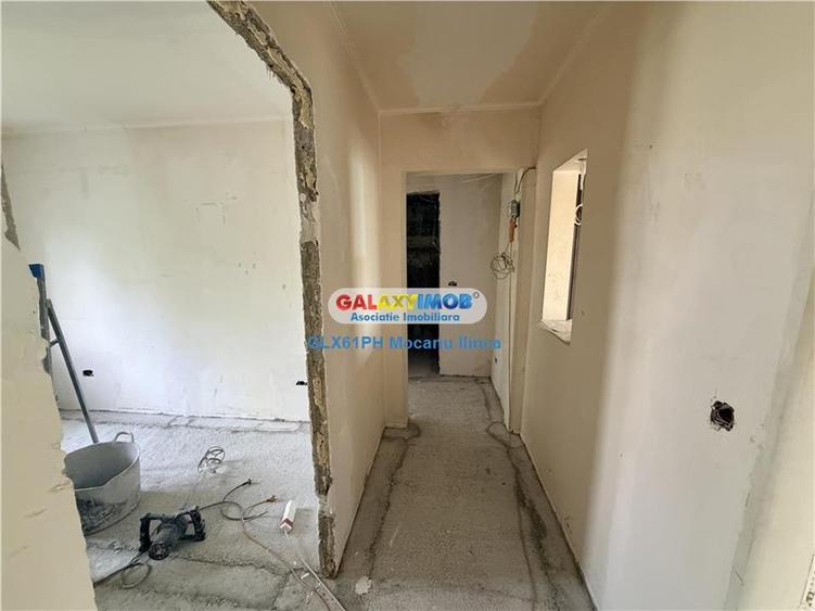 Apartament cu 4 camere decomandat în Vest