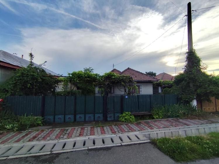 Casă individuală cu 4 camere cu Canalizare în Măgureni