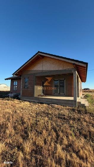 Casă cu 4 camere cu Teren 500 Mp în Sântandrei