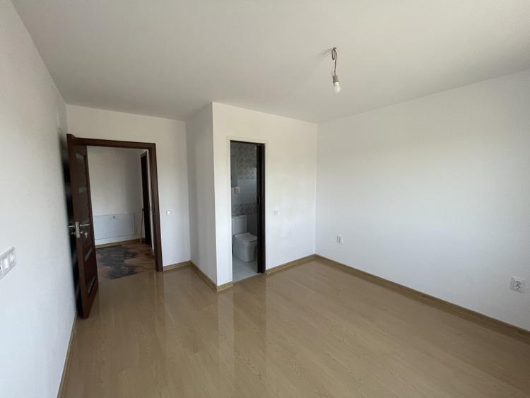 Casă individuală cu 3 camere cu Teren 250 Mp în Clinceni