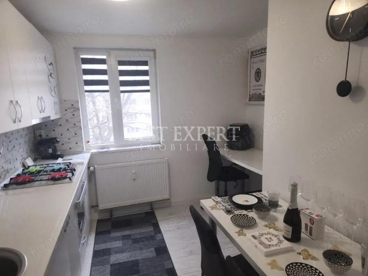 Apartament cu 3 camere decomandat în 1 Decembrie 1918