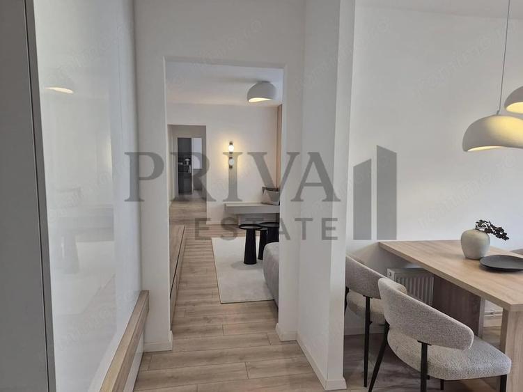 Apartament cu 3 camere semidecomandat în Circumvalațiunii