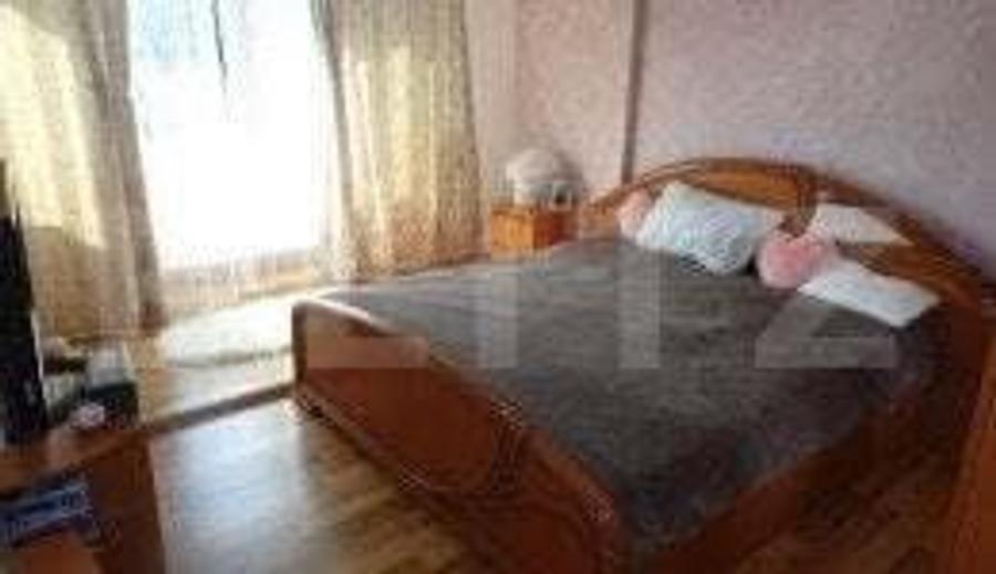 Apartament cu 4 camere decomandat în 22 Decembrie