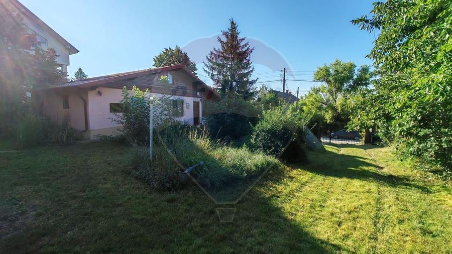 Casă individuală cu 4 camere cu Teren 1294 Mp în Snagov