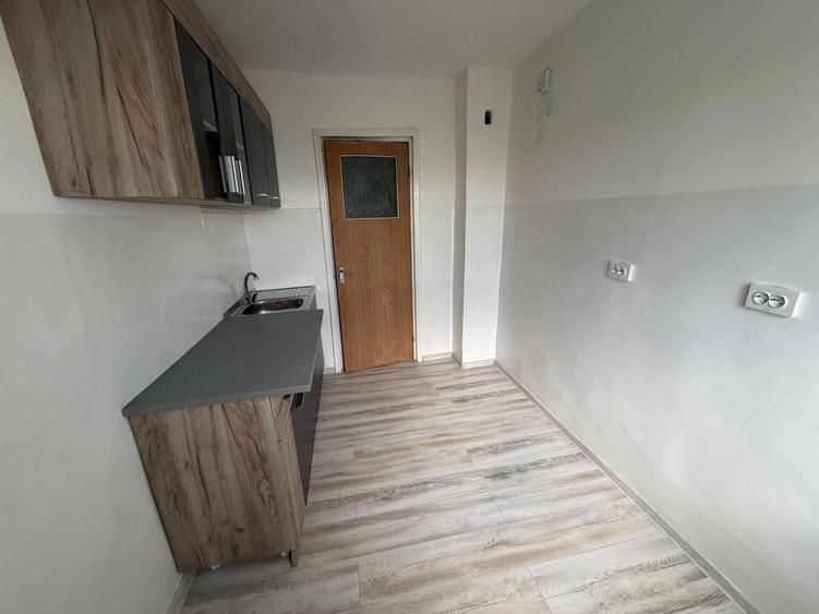 Apartament cu 2 camere decomandat în Colentina