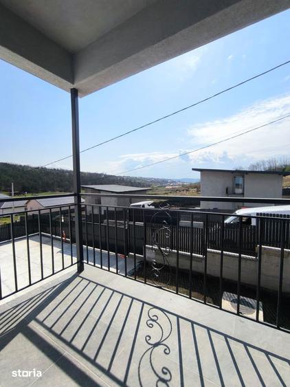 Casă cu 4 camere cu Teren 447 Mp în Valea Lupului